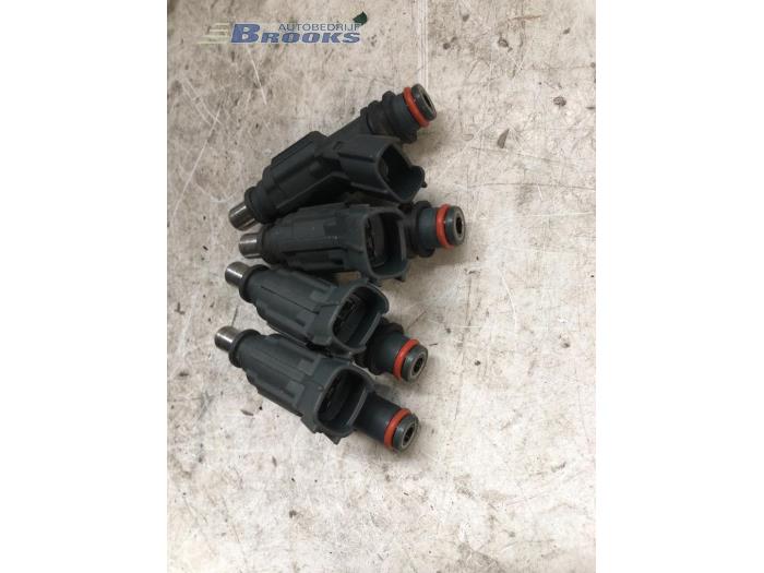 Fuel injector