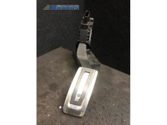 Używane Pedal gazu Volkswagen Golf VII (AUA) 1.0 TSI 12V BlueMotion Cena € 10,00 Procedura marży oferowane przez Autobedrijf Brooks
