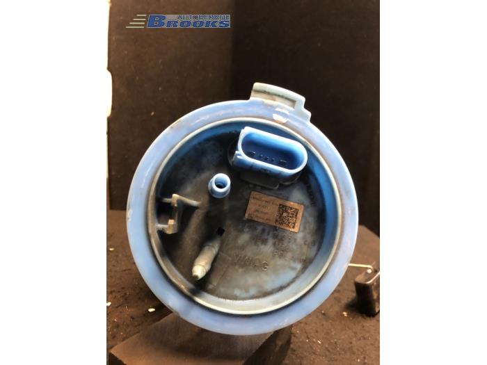 Pompe carburant électrique d'un Volkswagen Golf VII (AUA) 1.0 TSI 12V BlueMotion 2019