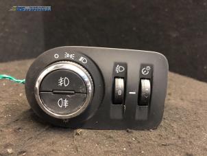 Used Light switch Opel Corsa D 1.3 CDTi 16V ecoFLEX Price € 10,00 Margin scheme offered by Autobedrijf Brooks
