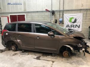 Used Rear door seal 4-door, right Peugeot 5008 I (0A/0E) 1.6 HDiF 16V Price € 20,00 Margin scheme offered by Autobedrijf Brooks