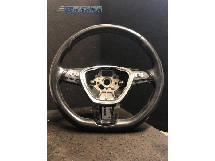Steering wheel from a Volkswagen Golf VII (AUA) 1.6 TDI BlueMotion 16V 2014