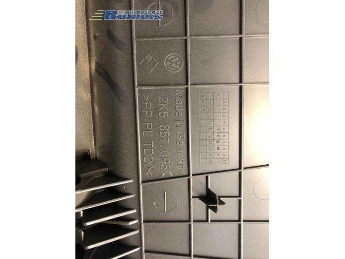 Boîte à gants d'un Volkswagen Caddy IV 2.0 TDI 75 2018