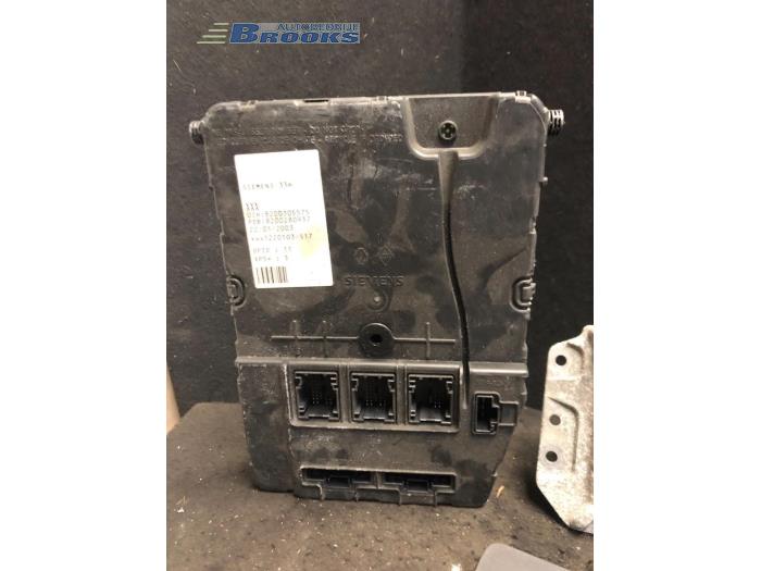 Used Engine management computer Renault Megane II (BM/CM) 1.6 16V Price € 100,00 Margin scheme offered by Autobedrijf Brooks