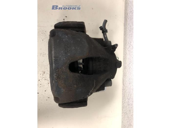 Front brake calliper, right from a Opel Astra H (L48) 1.8 16V 2004