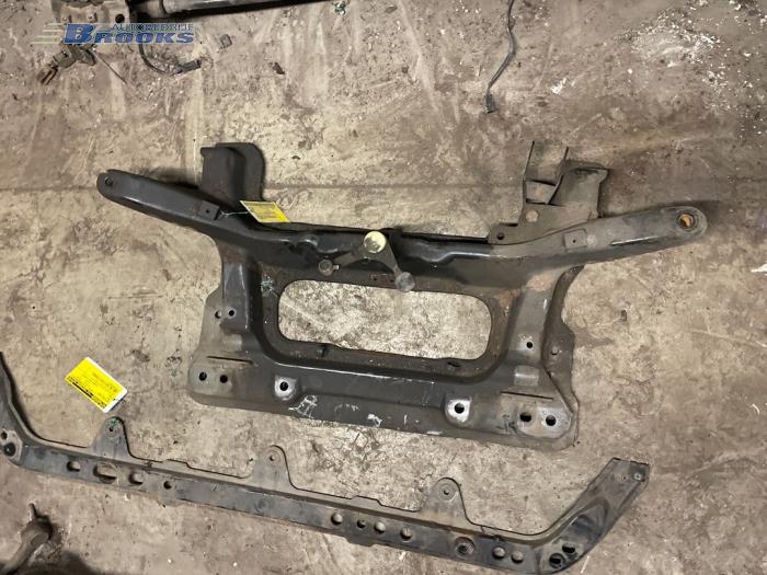 Usagé Faux châssis Peugeot 306 Break (7E) 2.0 HDi Prix € 25,00 Règlement à la marge proposé par Autobedrijf Brooks