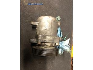 Usados Bomba de aire acondicionado Suzuki Baleno (GC/GD) 1.8 16V Precio € 15,00 Norma de margen ofrecido por Autobedrijf Brooks