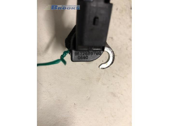 BDP Sensor van een Peugeot 306 Break (7E) 2.0 HDi 2000