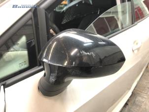 Used Wing mirror, left Seat Ibiza IV (6J5) 1.6 TDI 90 Price € 50,00 Margin scheme offered by Autobedrijf Brooks