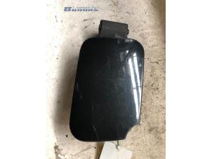 Used Tank cap cover Peugeot 407 SW (6E) 2.0 HDiF 16V Price € 10,00 Margin scheme offered by Autobedrijf Brooks