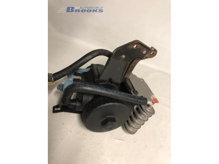 Fuel cooler from a BMW 3 serie Touring (E46/3) 320d 16V 2000