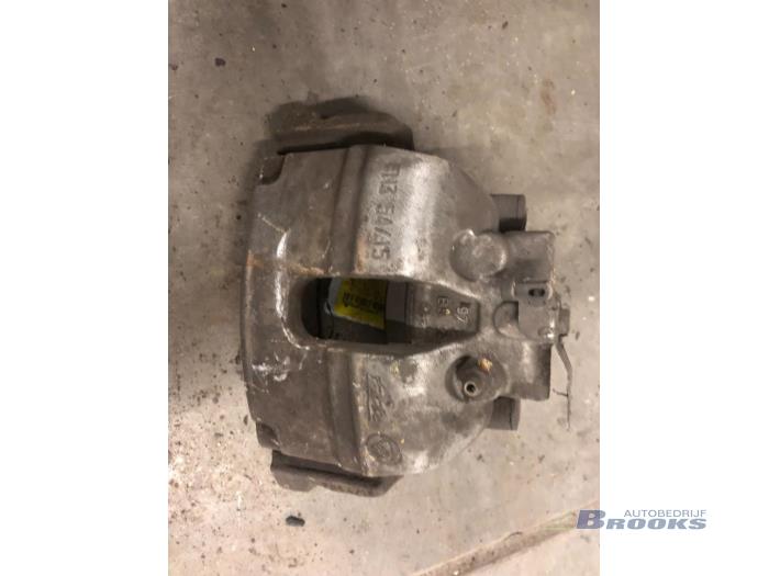 Gebrauchte Bremszange links vorne Alfa Romeo 156 (932) 1.9 JTD Preis € 10,00 Margenregelung angeboten von Autobedrijf Brooks