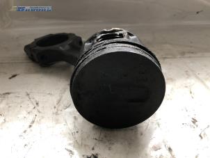 Piston d'un Fiat Bravo (182A) 1.9 TDS SX,ELX 100 1997