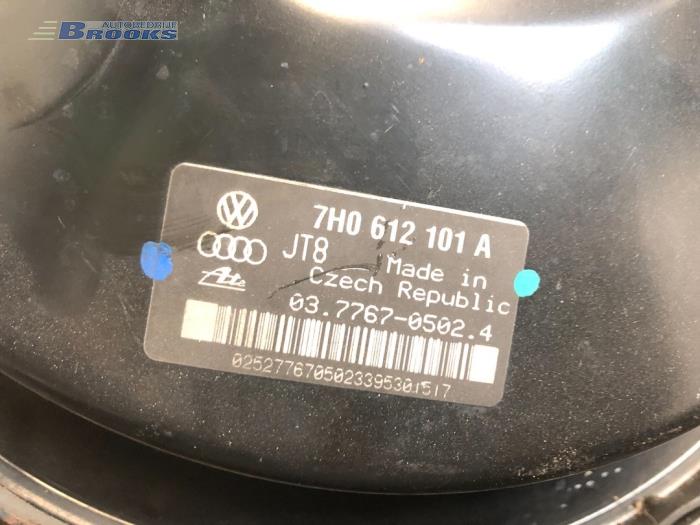 Servo frein d'un Volkswagen Multivan T5 (7E/7HC/7HF/7HM) 2.5 Tdi 2006
