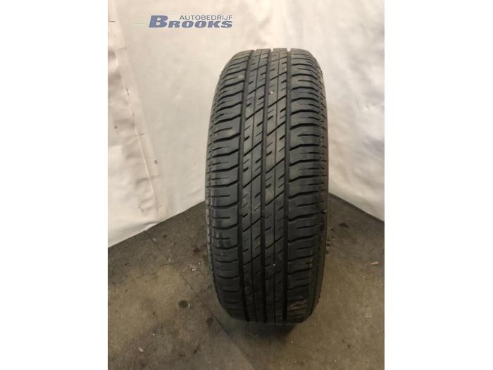 Begagnade Däck Audi A4 (B6) 1.8 T 20V Pris € 10,00 Marginaltabell erbjuds av Autobedrijf Brooks