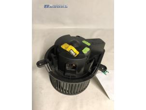 Used Heating and ventilation fan motor Renault Safrane I 2.2i Si 8V Price € 10,00 Margin scheme offered by Autobedrijf Brooks