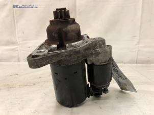 Startmotor från en Volkswagen Touran (1T1/T2) 1.6 FSI 16V 2003