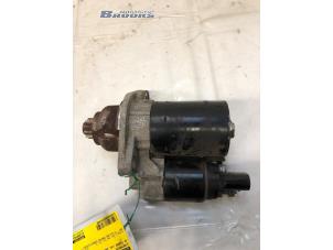 Startmotor från en Volkswagen Touran (1T1/T2) 1.6 FSI 16V 2003