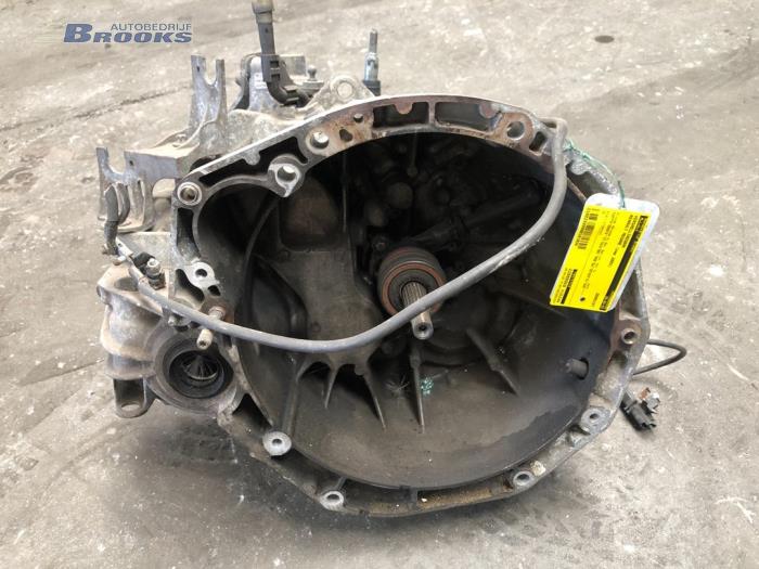 Usagé Boîte de vitesse Renault Megane II (BM/CM) 2.0 16V Prix € 150,00 Règlement à la marge proposé par Autobedrijf Brooks