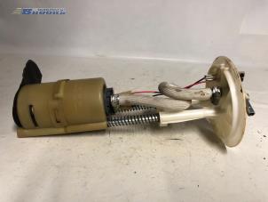 Used Electric fuel pump Renault 19 Phase II/III (B/C53) 1.4i Price € 10,00 Margin scheme offered by Autobedrijf Brooks