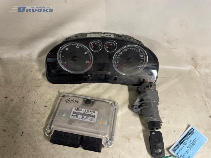 Used Engine management computer Volkswagen Passat Variant (3B6) 1.9 TDI 130 Price € 100,00 Margin scheme offered by Autobedrijf Brooks
