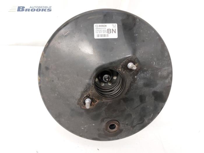 Usagé Servo frein Opel Corsa D 1.4 16V Twinport Prix € 25,00 Règlement à la marge proposé par Autobedrijf Brooks