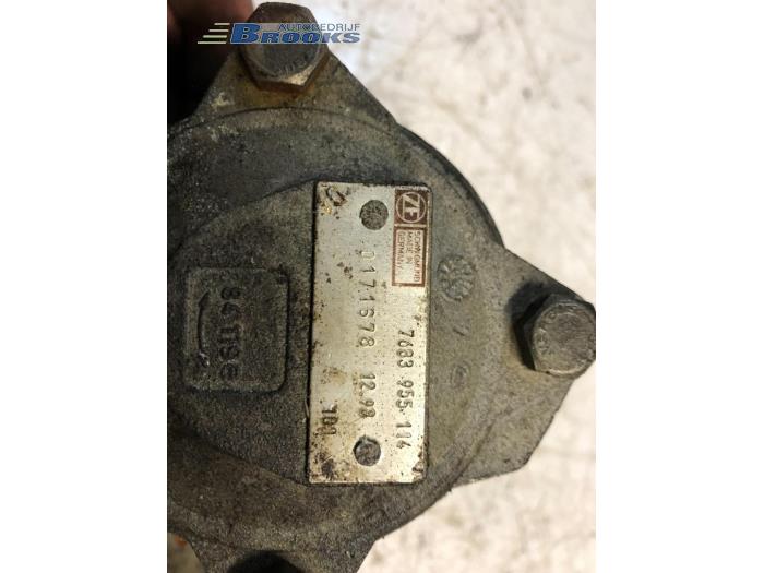 Power steering pump from a Fiat Ducato (230/231/232) 2.8 D 1999