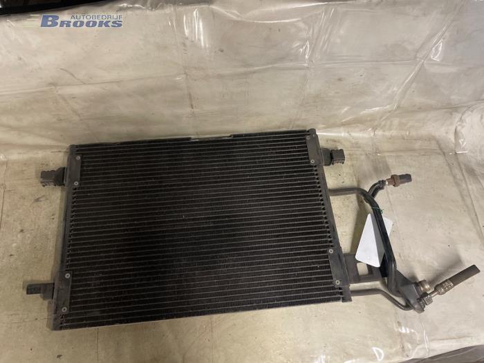 Usagé Radiateur clim Audi A4 (B5) 1.6 Prix € 37,50 Règlement à la marge proposé par Autobedrijf Brooks