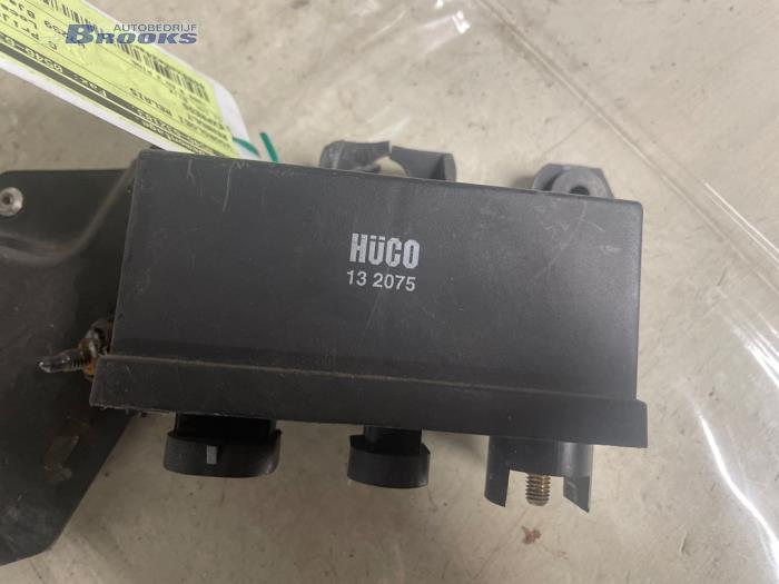 Glow plug relay from a Renault Express/Rapid/Extra 1.9 D 1992