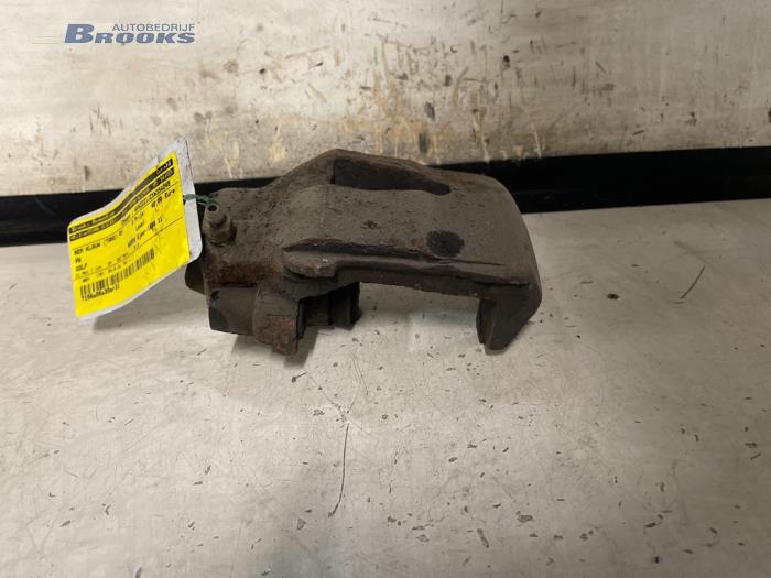 Gebrauchte Bremszange rechts vorne Volkswagen Golf IV (1J1) 1.8 20V Preis € 10,00 Margenregelung angeboten von Autobedrijf Brooks