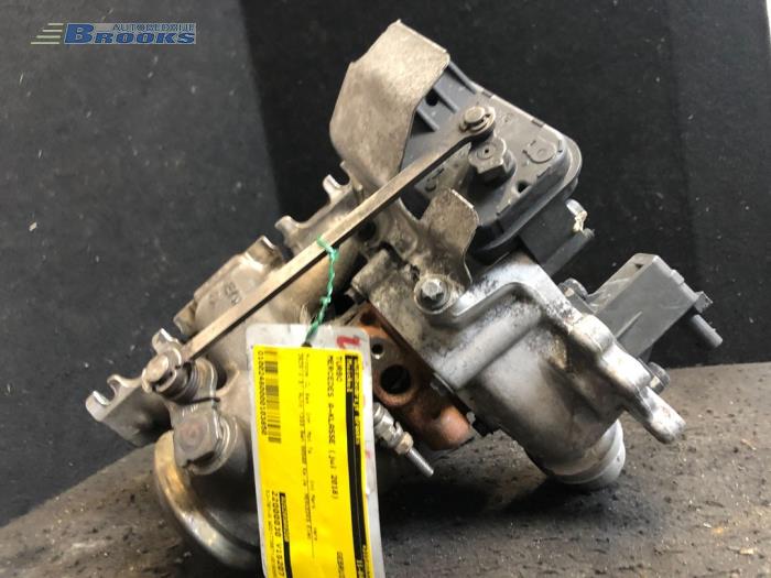 Usagé Turbo Mercedes A (177.0) 1.3 A-200 Turbo 16V Prix € 250,00 Règlement à la marge proposé par Autobedrijf Brooks