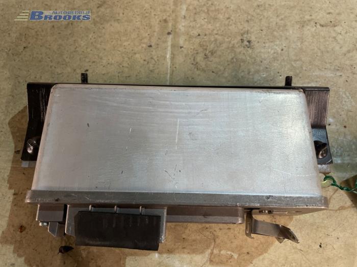 Begagnade ABS-dator Audi 80 Quattro (B3) 2.0 Pris € 25,00 Marginaltabell erbjuds av Autobedrijf Brooks