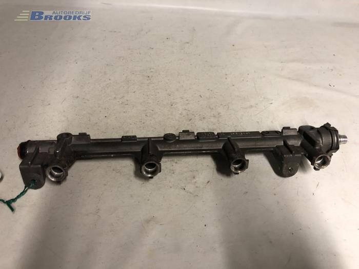 Usagé Système d'injection Lancia Lybra 1.8 16V VVT Prix € 20,00 Règlement à la marge proposé par Autobedrijf Brooks