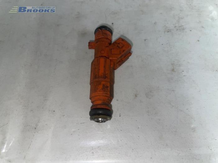 Usagé Injecteur (injection essence) Alfa Romeo 156 (932) 1.6 Twin Spark 16V Prix € 10,00 Règlement à la marge proposé par Autobedrijf Brooks