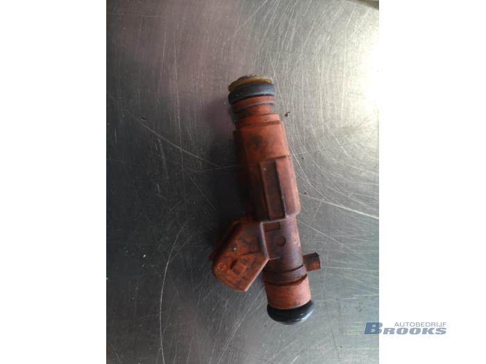 Usagé Injecteur (injection essence) Alfa Romeo 156 (932) 1.6 Twin Spark 16V Prix € 10,00 Règlement à la marge proposé par Autobedrijf Brooks