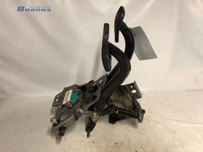 Gebrauchte Pedale Set Alfa Romeo 166 2.0 Twin Spark 16V Preis € 20,00 Margenregelung angeboten von Autobedrijf Brooks