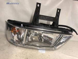 Used Headlight, left Volkswagen Transporter Price € 15,00 Margin scheme offered by Autobedrijf Brooks