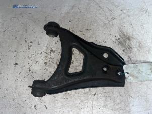 Used Front wishbone, right Renault Clio Price € 20,00 Margin scheme offered by Autobedrijf Brooks