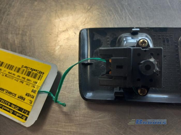 Usados Interruptor de ventanilla eléctrica Rover 200 Precio € 5,00 Norma de margen ofrecido por Autobedrijf Brooks
