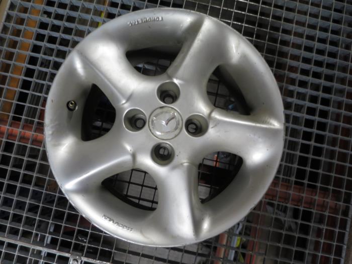 Używane Obrecz Mazda 323 Fastbreak (BJ14) 1.5 LX,GLX 16V Cena na żądanie oferowane przez Autobedrijf Brooks