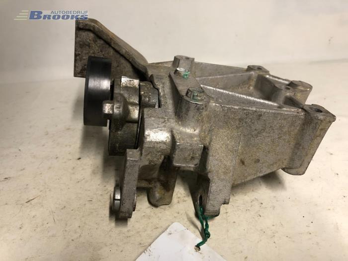 Usados Rodillo tensor correa múltiple Rover 45 1.4 16V Precio € 20,00 Norma de margen ofrecido por Autobedrijf Brooks