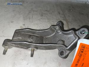 Used Gearbox mount Ford Mondeo Price € 15,00 Margin scheme offered by Autobedrijf Brooks