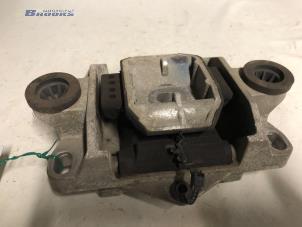 Used Gearbox mount Ford Mondeo Price € 20,00 Margin scheme offered by Autobedrijf Brooks