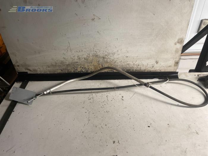 Usagé Câble frein à main Volkswagen Bora (1J2) 1.9 TDI 90 Prix € 10,00 Règlement à la marge proposé par Autobedrijf Brooks