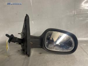 Used Wing mirror, right Renault Megane (BA/SA) 1.4i RL,RN Price € 10,00 Margin scheme offered by Autobedrijf Brooks