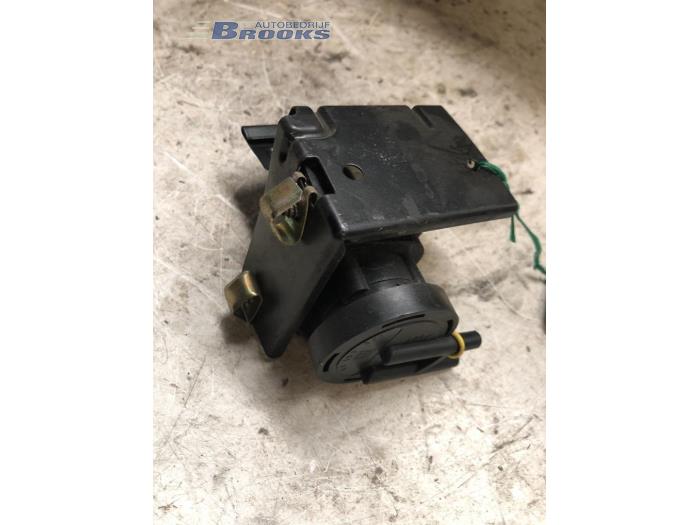 Begagnade EGR-pump Saab 9-3 I (YS3D) 2.2 TiD Kat. Pris € 15,00 Marginaltabell erbjuds av Autobedrijf Brooks