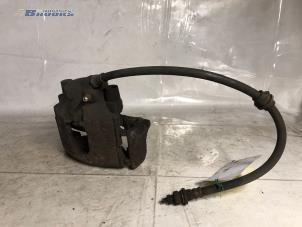 Used Front brake calliper, left Kia Sephia (FA/FB22) 1.6i Price on request offered by Autobedrijf Brooks