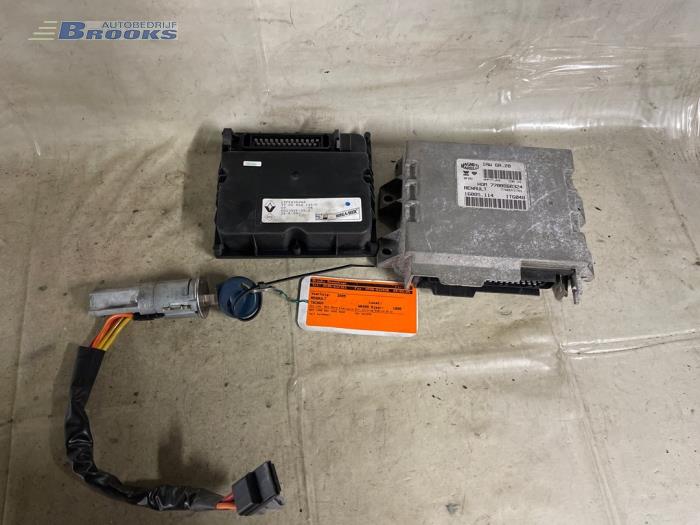 Used Engine management computer Renault Twingo Price € 37,50 Margin scheme offered by Autobedrijf Brooks