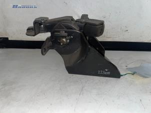 Used Gearbox mount Mazda 323 Fastbreak (BJ14) 1.5 LX,GLX 16V Price € 25,00 Margin scheme offered by Autobedrijf Brooks
