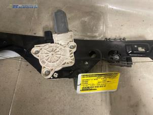 Used Door window motor Mercedes E (W211) 3.2 E-320 CDI 24V Price on request offered by Autobedrijf Brooks